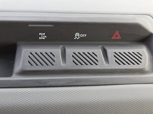 Used 2024 Ford Bronco Big Bend image 8