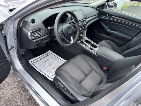 Used 2018 Honda Accord EX image 14