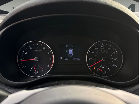 Used 2022 Kia Sportage Nightfall Edition image 12