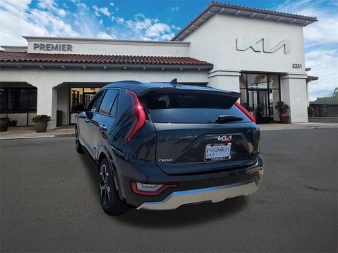 New 2025 Kia Niro SX Touring image 10