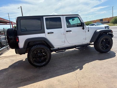 Used 2015 Jeep Wrangler Unlimited Sport w/ Quick Order Package 24S AWD/4WD image 20