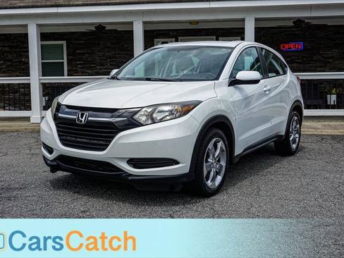 Used 2018 Honda HR-V LX image 12