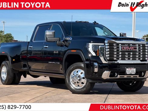 Used 2024 GMC Sierra 3500 Denali w/ Denali Reserve Package AWD/4WD image 1