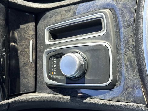 Used 2017 Chrysler 300 C AWD/4WD image 28