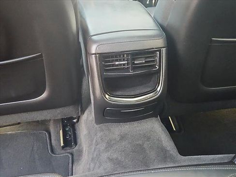 Used 2017 Cadillac CTS Luxury RWD image 18