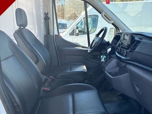 Used 2023 Ford Transit 250 Medium Roof image 12