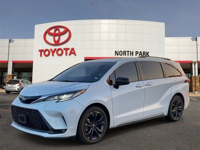Used 2022 Toyota Sienna XSE
