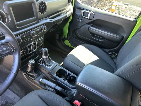 Used 2019 Jeep Wrangler Unlimited Sport S image 21