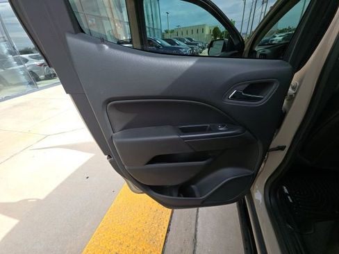 Used 2022 Chevrolet Colorado ZR2 AWD/4WD image 23