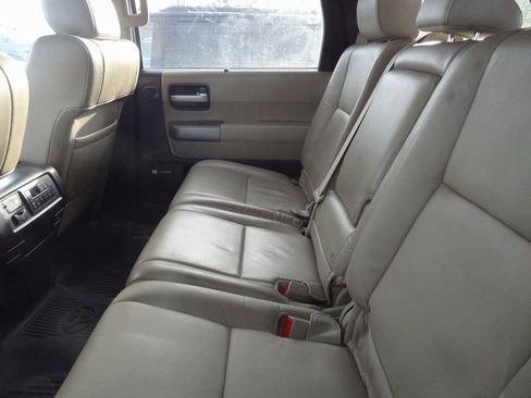 Used 2017 Toyota Sequoia Limited w/ Safety & Convenience Package image 5