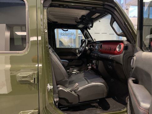 Used 2022 Jeep Gladiator Rubicon w/ LED Lighting Group image 33