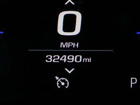 Used 2021 Chevrolet Camaro ZL1 image 31