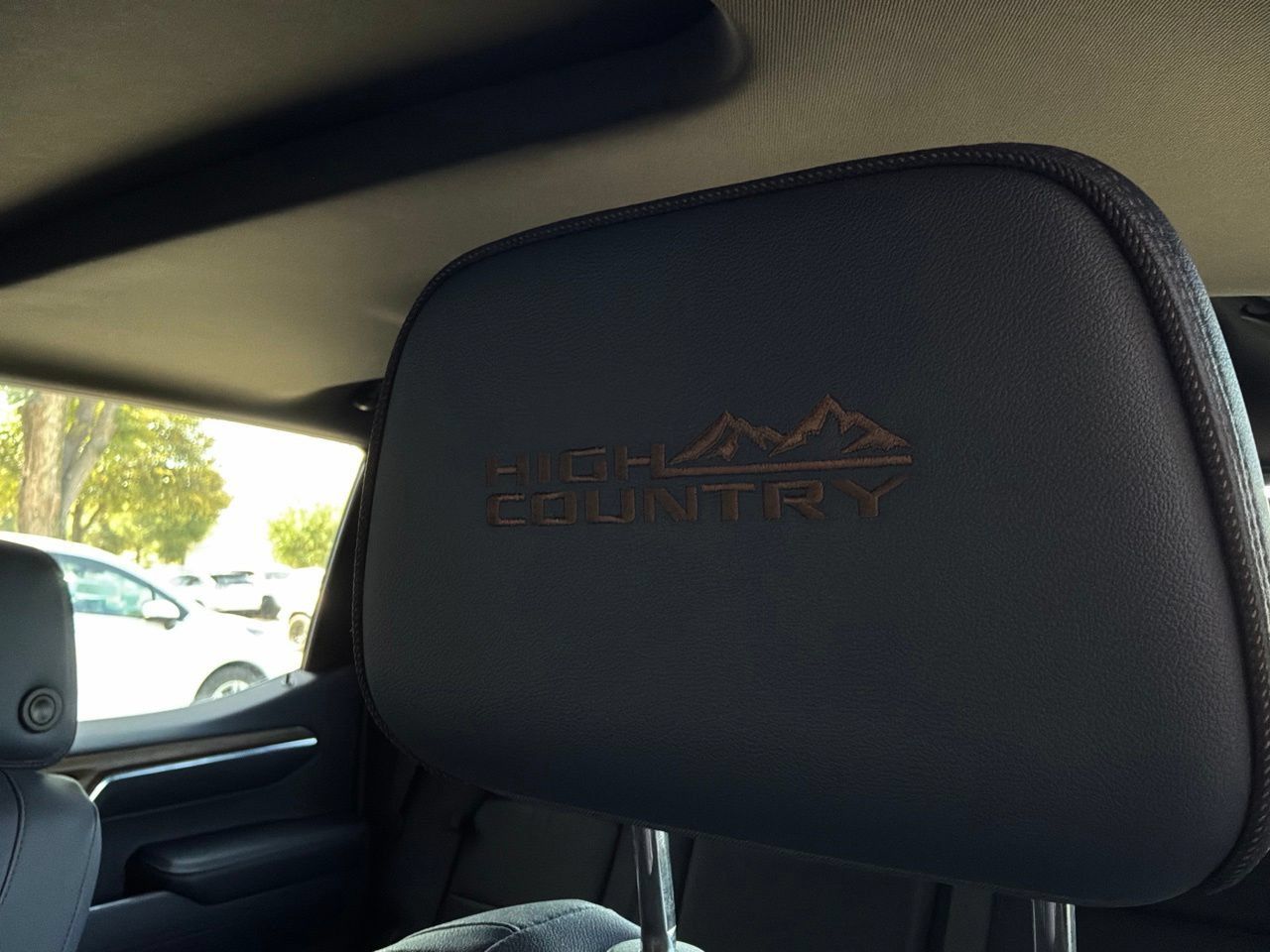 Used 2023 Chevrolet Silverado 1500 High Country AWD/4WD image 15