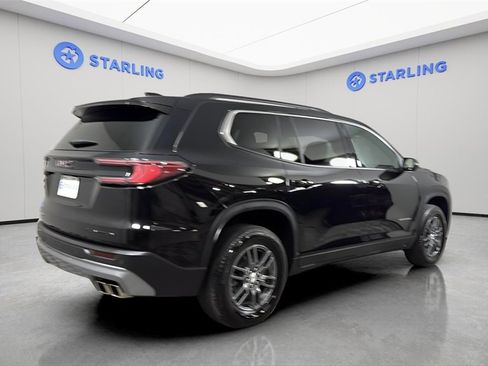 Used 2025 GMC Acadia Elevation image 9