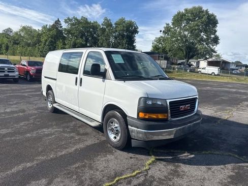 Used 2019 GMC Savana 2500 w/ Driver Convenience Package RWD image 2