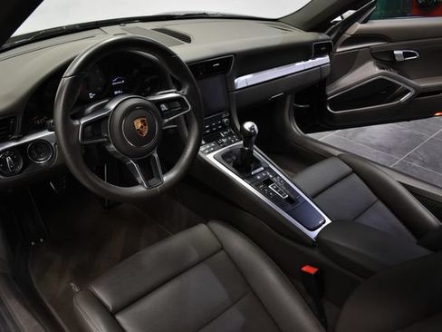 Used 2018 Porsche 911 Carrera S RWD image 13