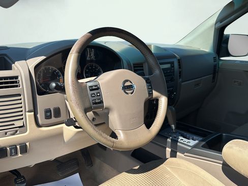 Used 2011 Nissan Titan SV w/ SV Value Truck Pkg AWD/4WD image 34