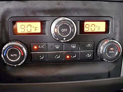 Used 2019 Nissan Frontier PRO-4X w/ Pro-4x Luxury Package image 30