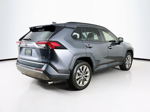 Used 2019 Toyota RAV4 Limited image 9