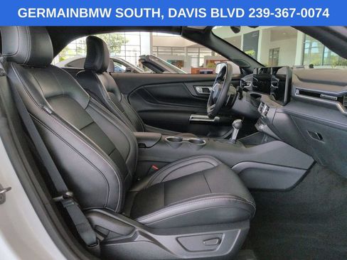 Used 2025 Ford Mustang GT Premium RWD image 14