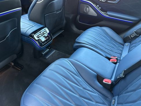 Used 2025 Mercedes-Benz S 63 AMG S image 29