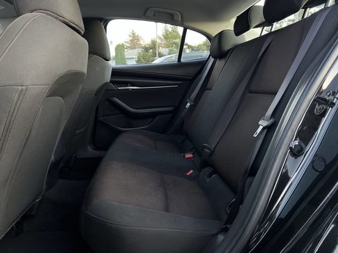 Used 2021 MAZDA MAZDA3 Sedan image 11