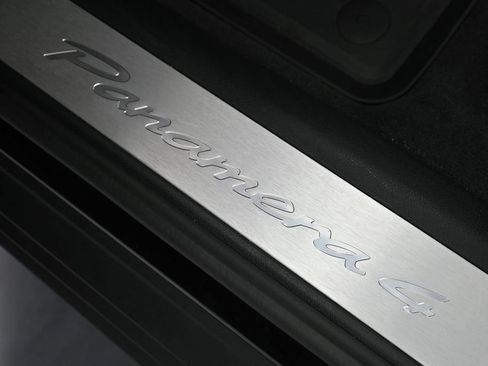 Used 2026 Porsche Panamera 4 AWD/4WD image 37