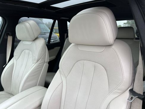 Used 2018 BMW X5 xDrive50i AWD/4WD image 17
