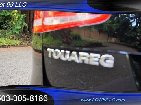 Used 2013 Volkswagen Touareg Executive AWD/4WD image 35