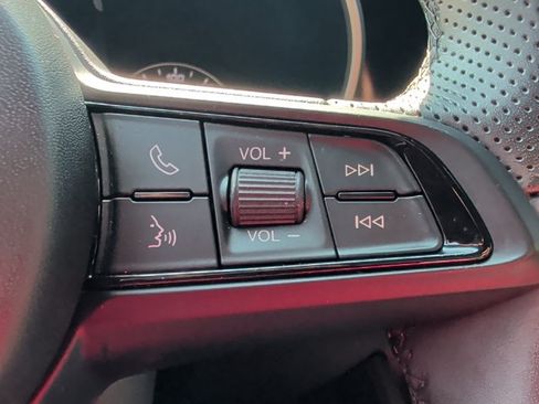 Used 2023 Alfa Romeo Stelvio Ti AWD/4WD image 15