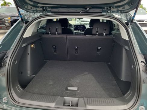 New 2026 Chevrolet Trax LS w/ LS Convenience Package FWD image 4