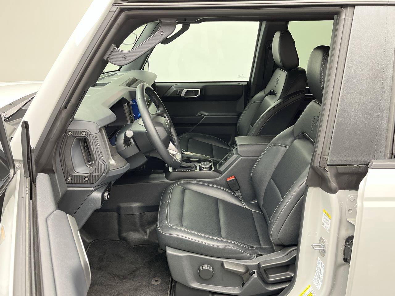 Used 2026 Ford Bronco Badlands AWD/4WD image 3