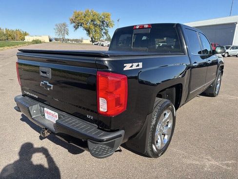 Used 2017 Chevrolet Silverado 1500 LTZ Z71 w/ LTZ Plus Package image 7