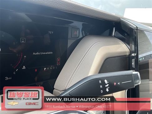 New 2025 GMC Yukon Denali w/ Sun & Power Step Package image 16