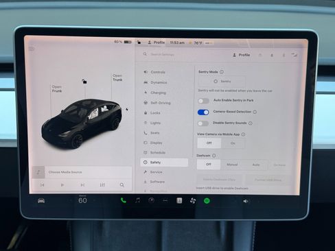 Used 2021 Tesla Model Y Long Range image 29