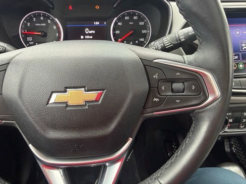 Used 2021 Chevrolet TrailBlazer LT w/ Sun and Liftgate Package image 23