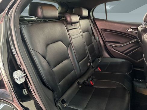 Used 2018 Mercedes-Benz GLA 250 image 25
