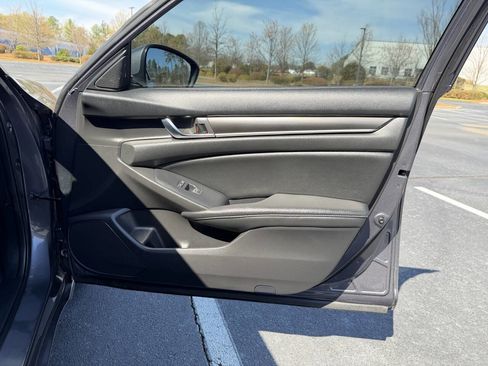 Used 2020 Honda Accord Sport image 27