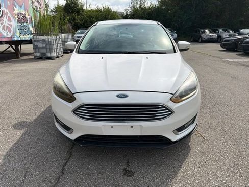 Used 2018 Ford Focus Titanium FWD image 2