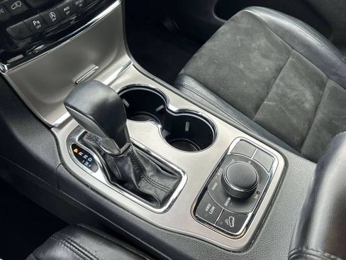 Used 2022 Jeep Grand Cherokee Laredo X AWD/4WD image 20