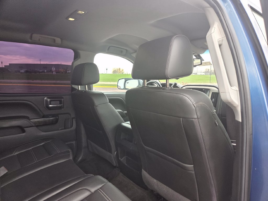 Used 2016 GMC Sierra 2500 Denali w/ Suspension Package, Off-Road AWD/4WD image 33