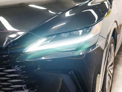 Used 2024 Lexus RX 450h Luxury w/ Convenience Package image 7