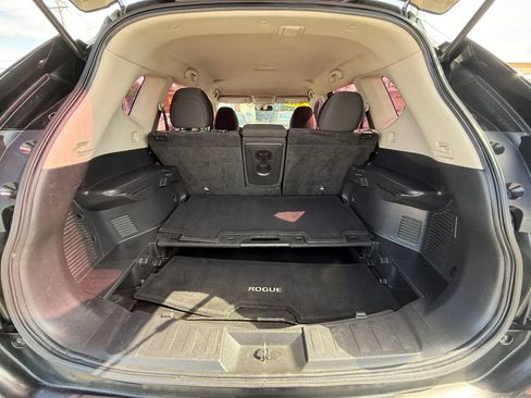 Used 2017 Nissan Rogue S AWD/4WD image 37