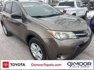 Used 2014 Toyota RAV4 LE video 1