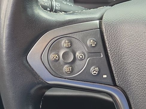 Used 2019 Chevrolet Suburban Premier w/ Premier Plus Edition RWD image 25
