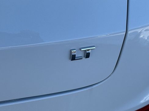 Used 2023 Chevrolet TrailBlazer LT w/ Convenience Package image 8