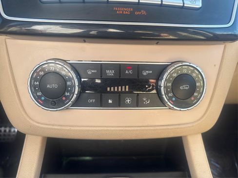 Used 2019 Mercedes-Benz GLE 400 4MATIC w/ Premium 1 Package image 21