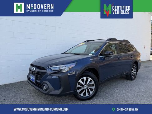 Used 2024 Subaru Outback Premium image 1