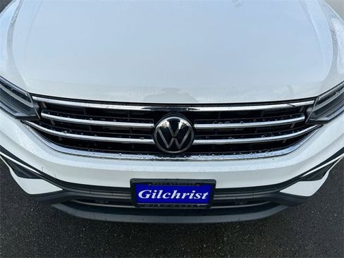 Used 2022 Volkswagen Tiguan SE image 29