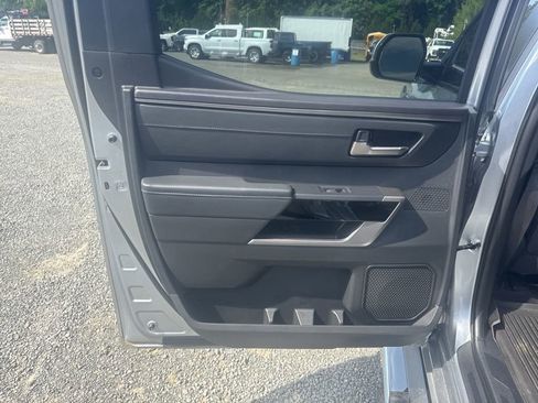 Used 2024 Toyota Tundra Limited AWD/4WD image 15